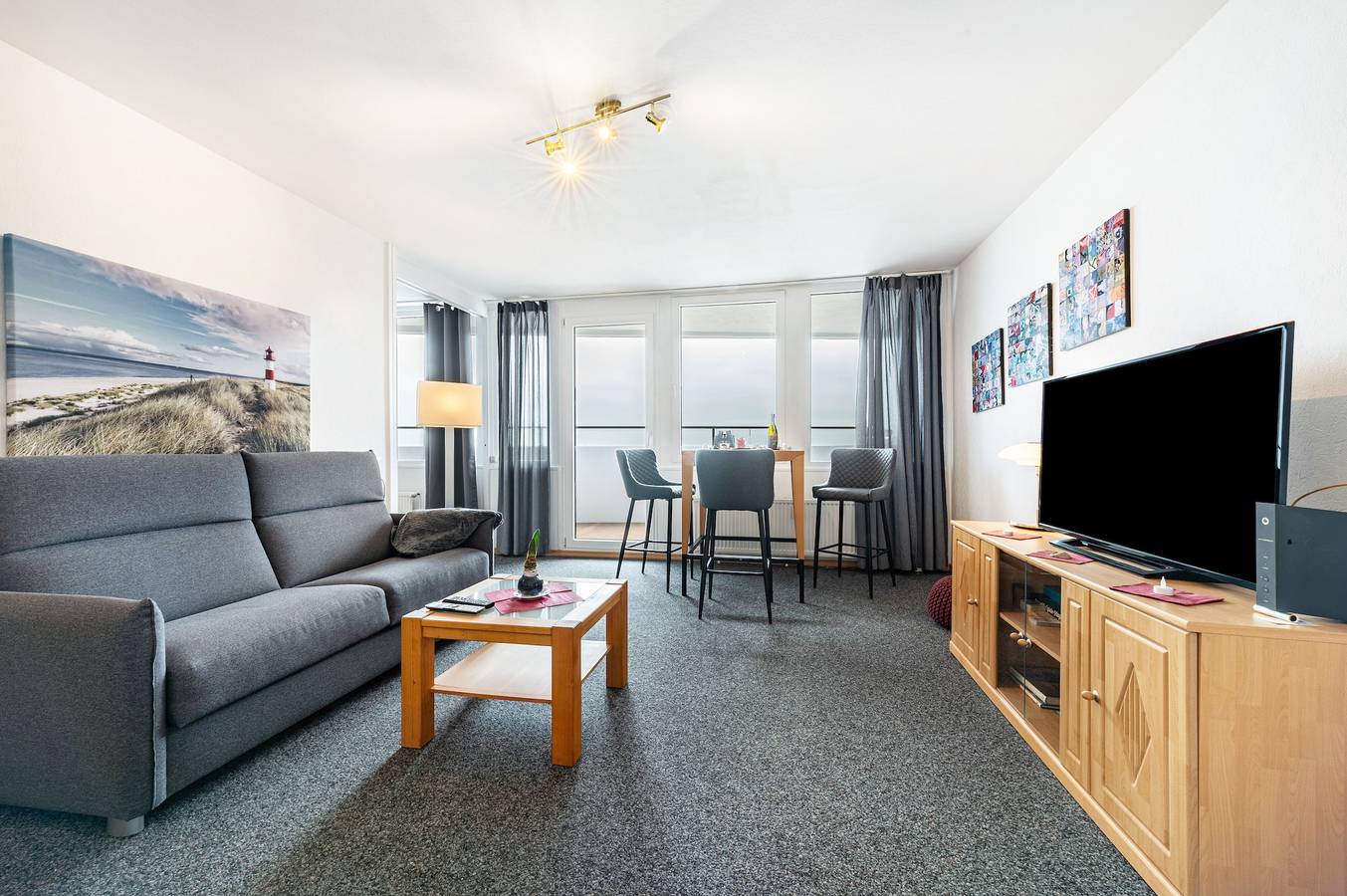 Ganze Wohnung, Apartment 'Nordseeblick' mit Meerblick, Pool und Balkon in Bremerhaven-Mitte, Bremerhaven