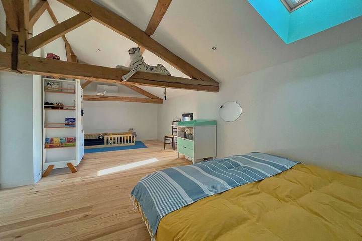 Location de vacances pour 8 personnes, avec balcon ainsi que jardin et piscine, animaux acceptés à Douzillac - 3