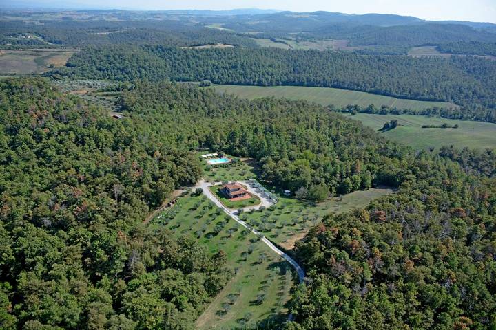 Location de vacances pour 8 personnes, avec piscine et jardin à Sinalunga - 4