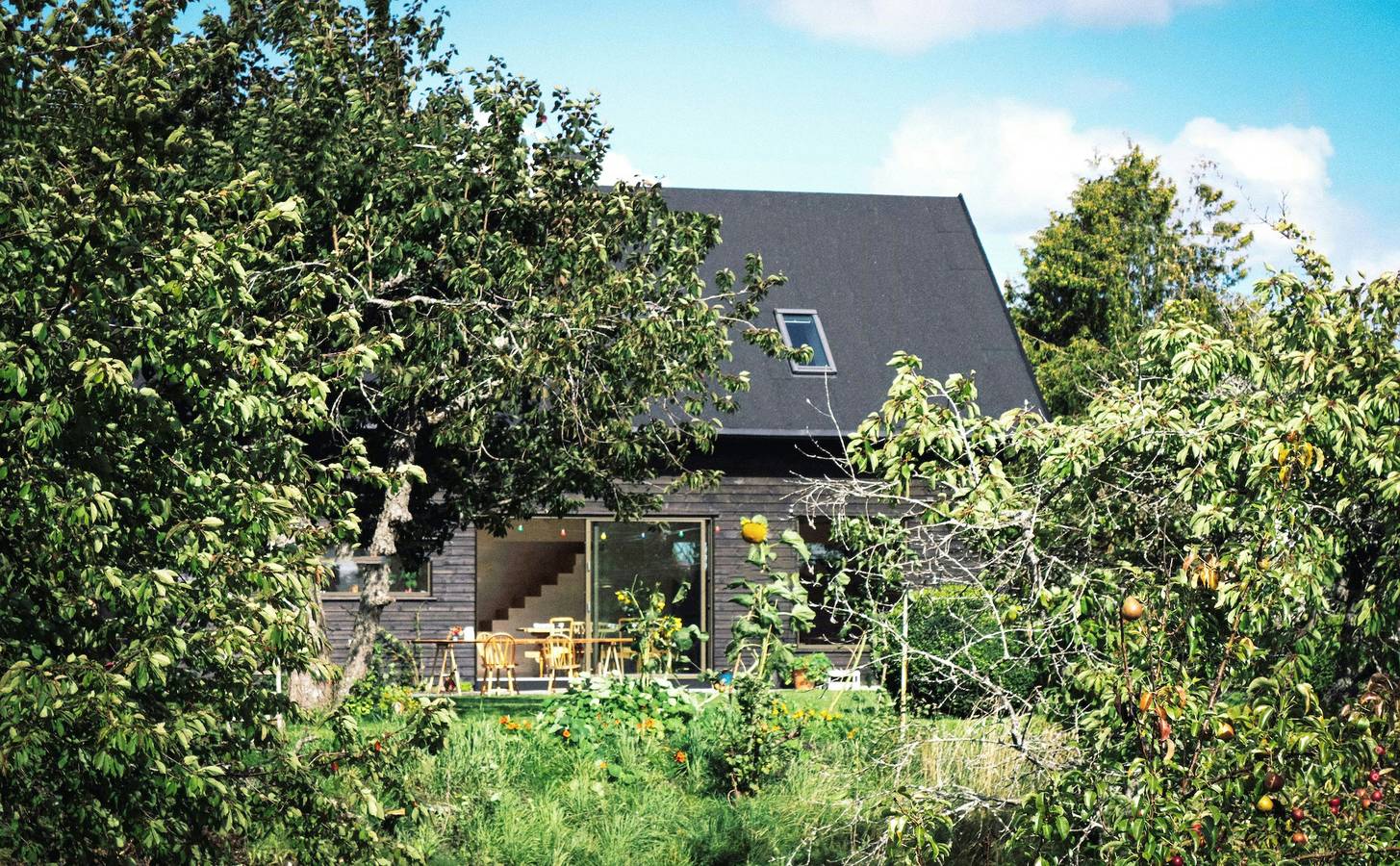 Architektonisch gestaltetes Ferienhaus in der Nähe des Stadtzentrums von Grimstad in Grimstad