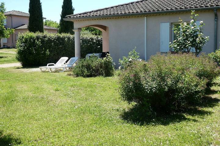 Maison de vacances pour 4 personnes, avec jardin ainsi que balcon et piscine - 1