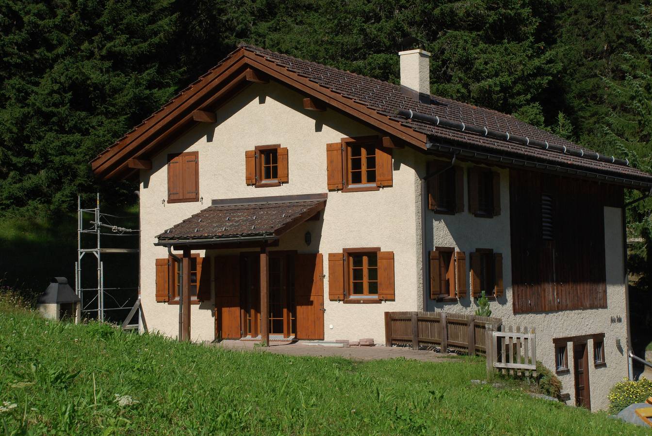 Ski-in/Ski-out Maiensäss mit Kamin in Vaz/Obervaz, Plessur Alpen