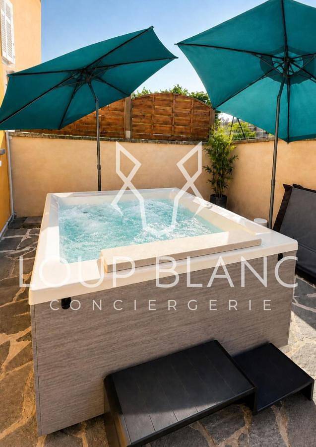 Appartement de vacances pour 8 personnes, avec Jacuzzi et Terrasse