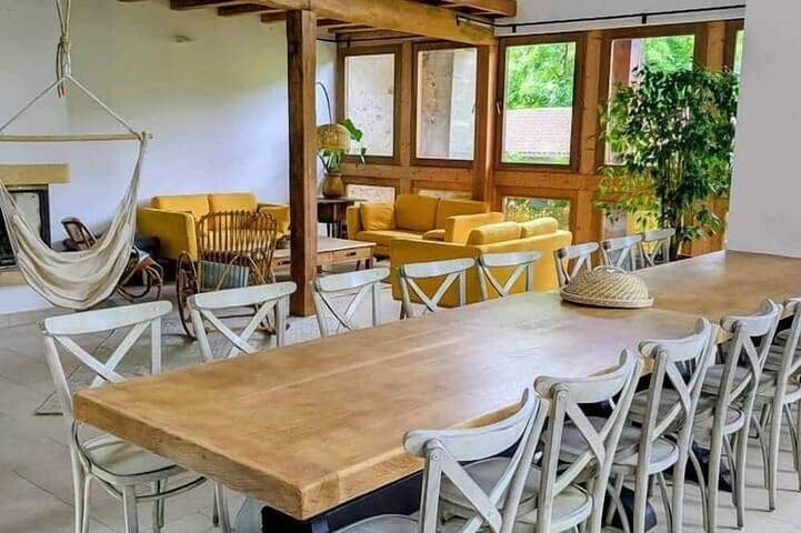 Maison de vacances pour 14 personnes, avec balcon à Milhas