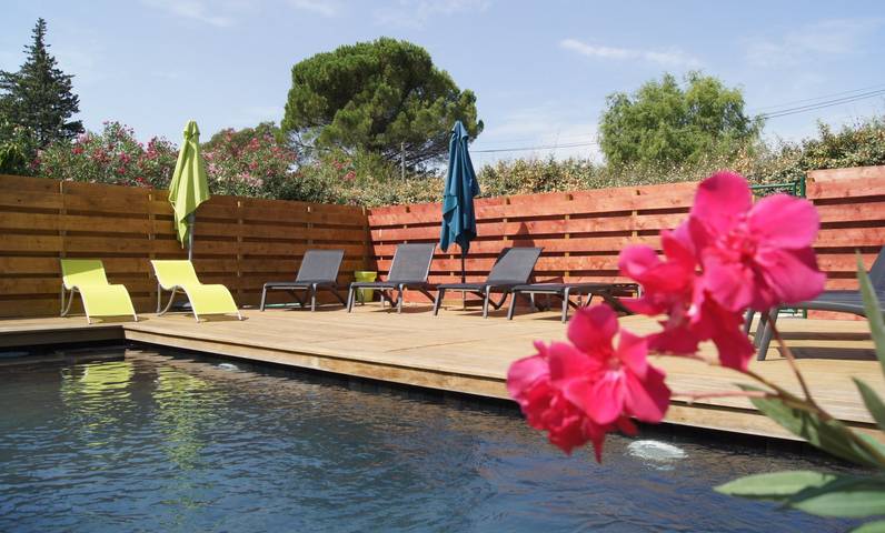 Location de vacances pour 4 personnes, avec jardin et piscine à Le Muy - 2