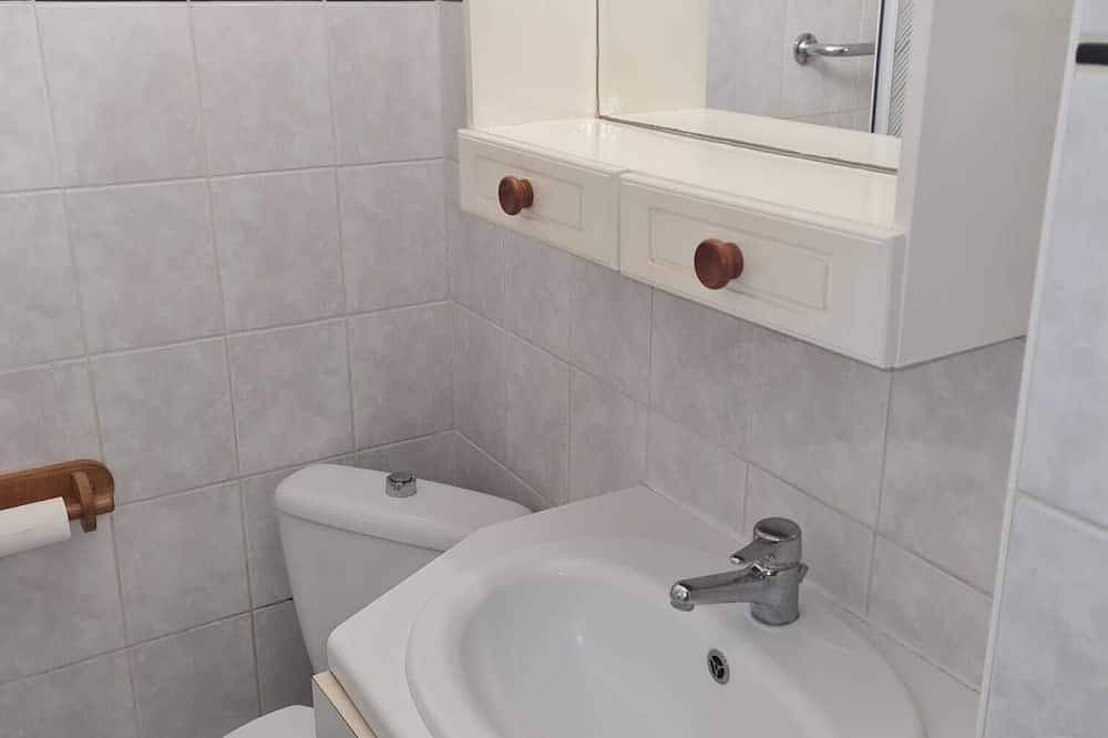 Entire apartment, Studio au Calme sur les Bords de Marne à 8 km de Paris in Créteil, Val-de-Marne