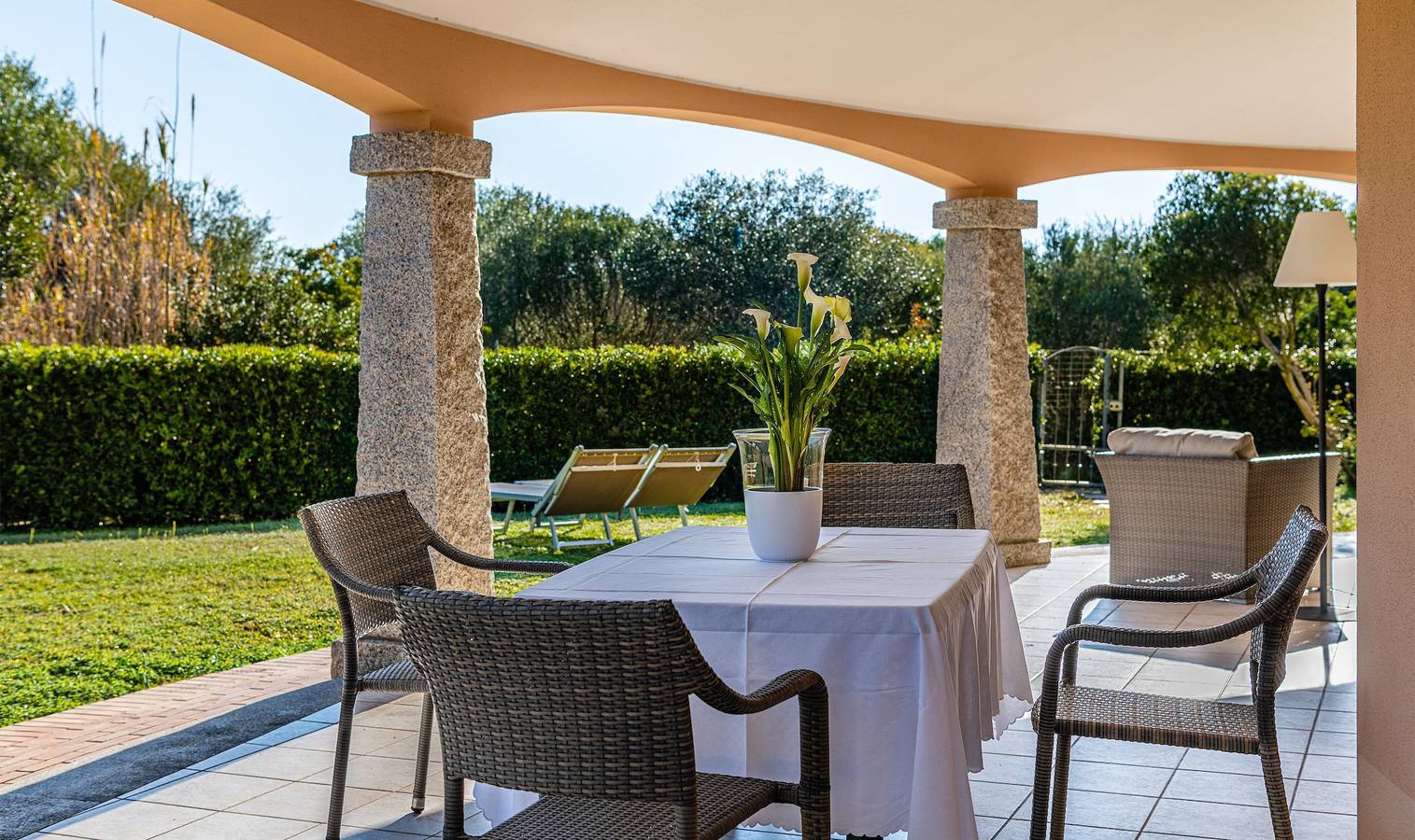 Villa 'Mariella' avec terrasse privée, Wi-Fi et climatisation in Costa Rei, Muravera