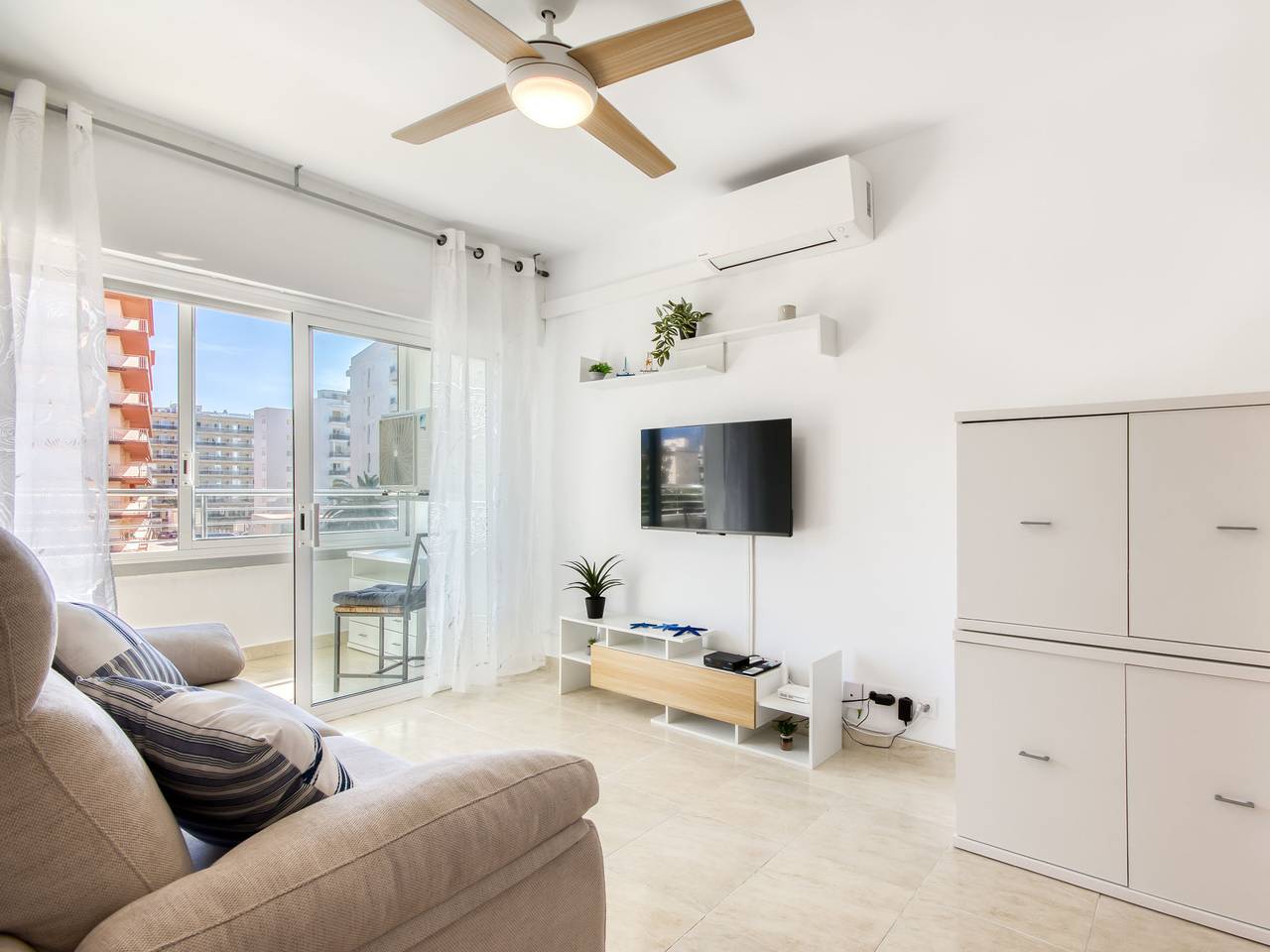 Entire apartment, Roses Holiday Center in Santa Margarida, Roses