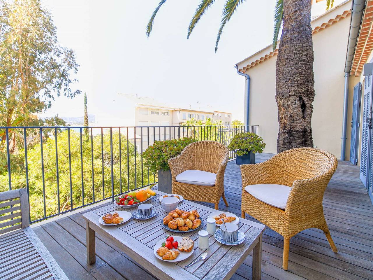 Apartamento entero, Luminoso loft en el centro de Le Lavandou, se admiten mascotas, 2 habitaciones in Le Lavandou, Region de Toulon