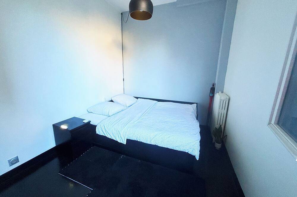 Entire apartment, Quiet apartment - near La Défense and Paris in Colombes, Hauts-de-Seine