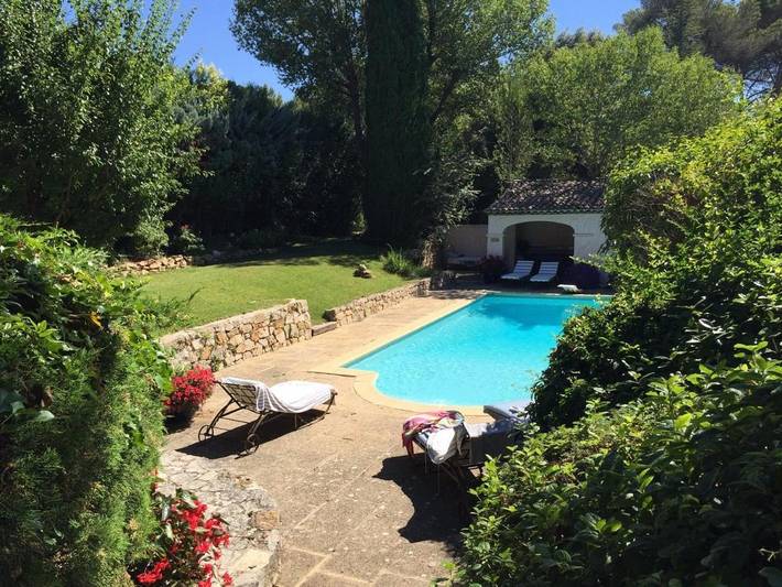 Chambre d’hôte pour 2 personnes, avec Terrasse ainsi que Jardin et Piscine dans les Bouches-du-Rhône - 4