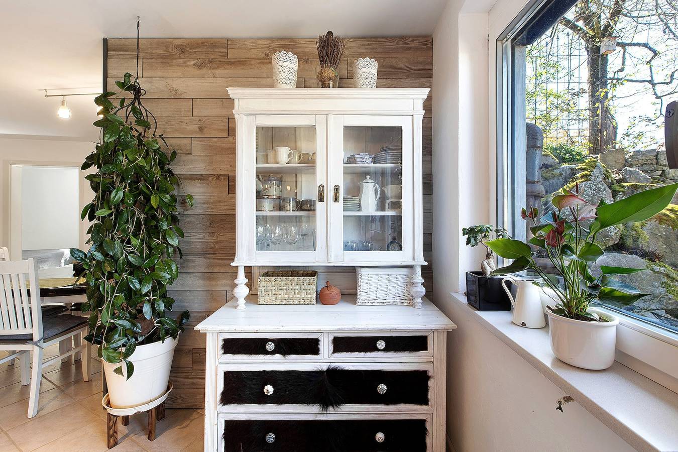 Ganze Wohnung, Ruhige Ferienwohnung mit Fitnessraum, E-Auto-Ladestation, privater Terrasse & schnellem Wlan in Rheinfelden (Baden), Südschwarzwald