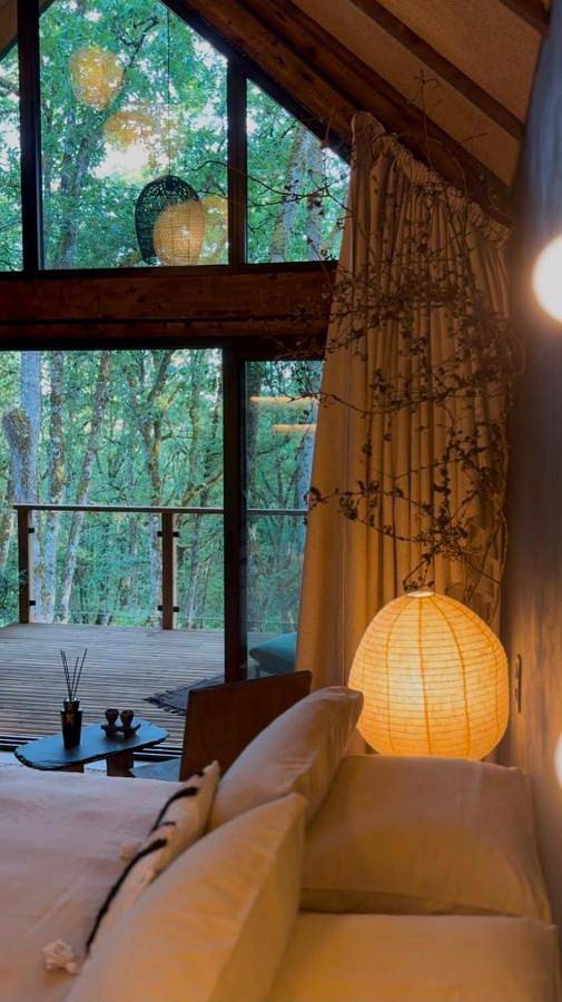 Location de vacances pour 4 personnes, avec piscine et sauna ainsi que jardin et vue à Turenne - 3
