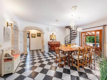 Villa in Pollença Stadt, Pollença für 8 