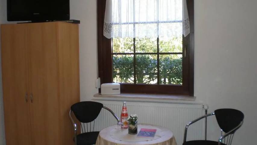 Ferienwohnung für 2 Personen, mit Garten und Terrasse in Heiligendamm - 4