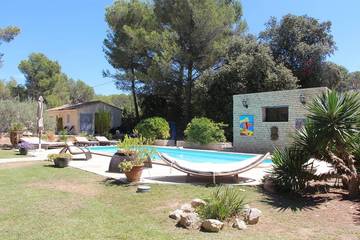 Gîte pour 3 personnes, avec jardin et terrasse à Velaux