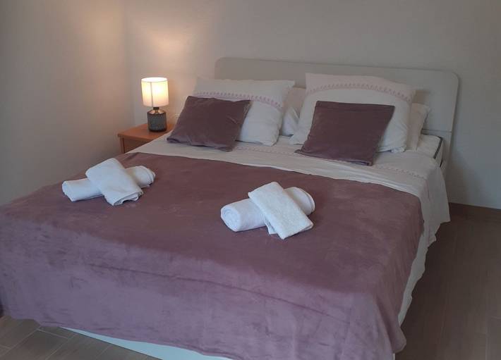 Apartamento entero, Apartamento de vacaciones para 4 personas con balcón in Slano, Condado de Dubrovnik-Neretva
