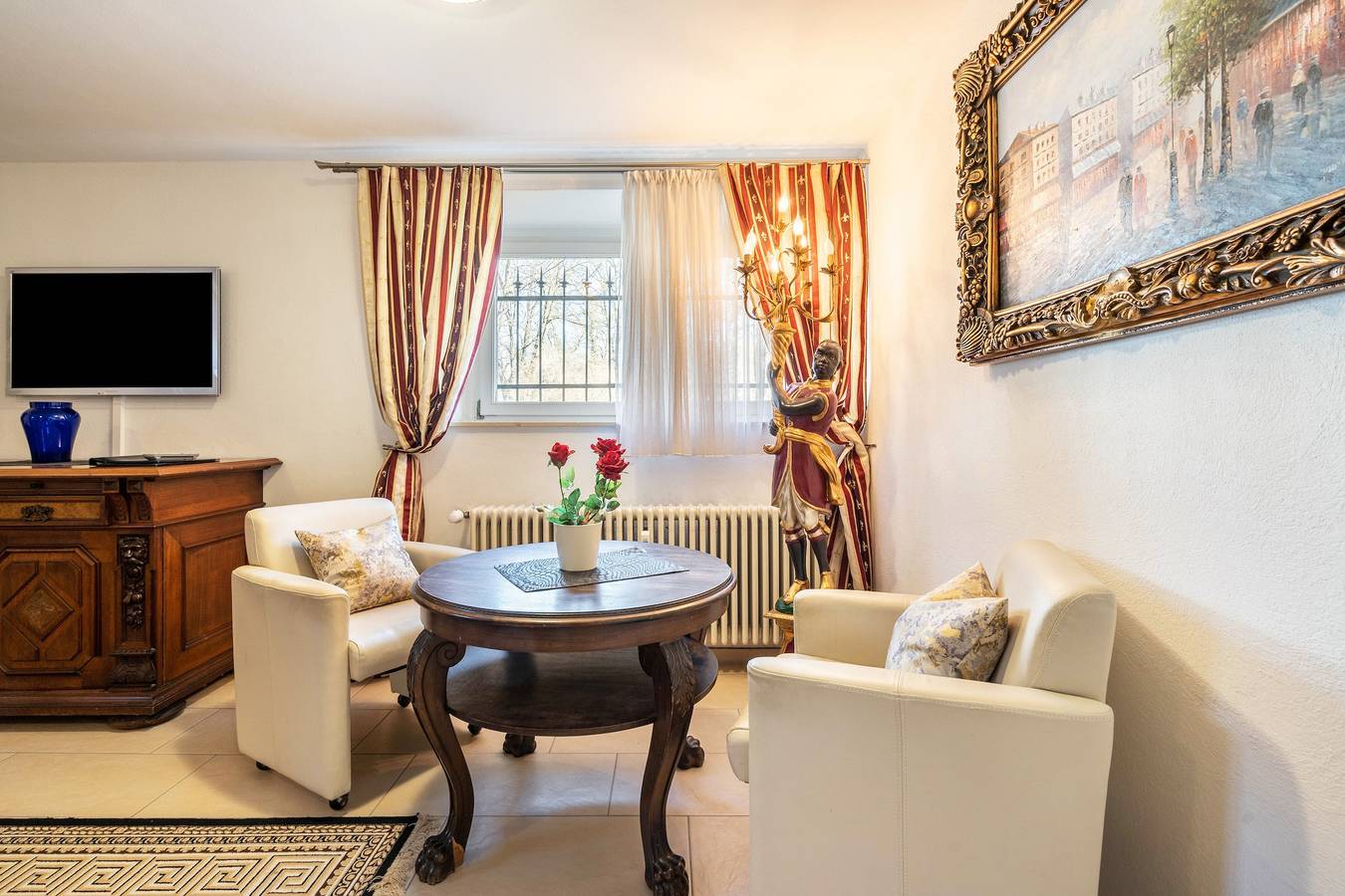 Ganze Wohnung, Ferienwohnung '2 Souterrain' mit privatem Garten und Wi-Fi in Blasewitz, Dresden