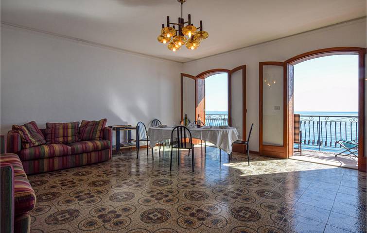Ferienwohnung für 6 Personen, mit Terrasse in Giardini-Naxos - 2