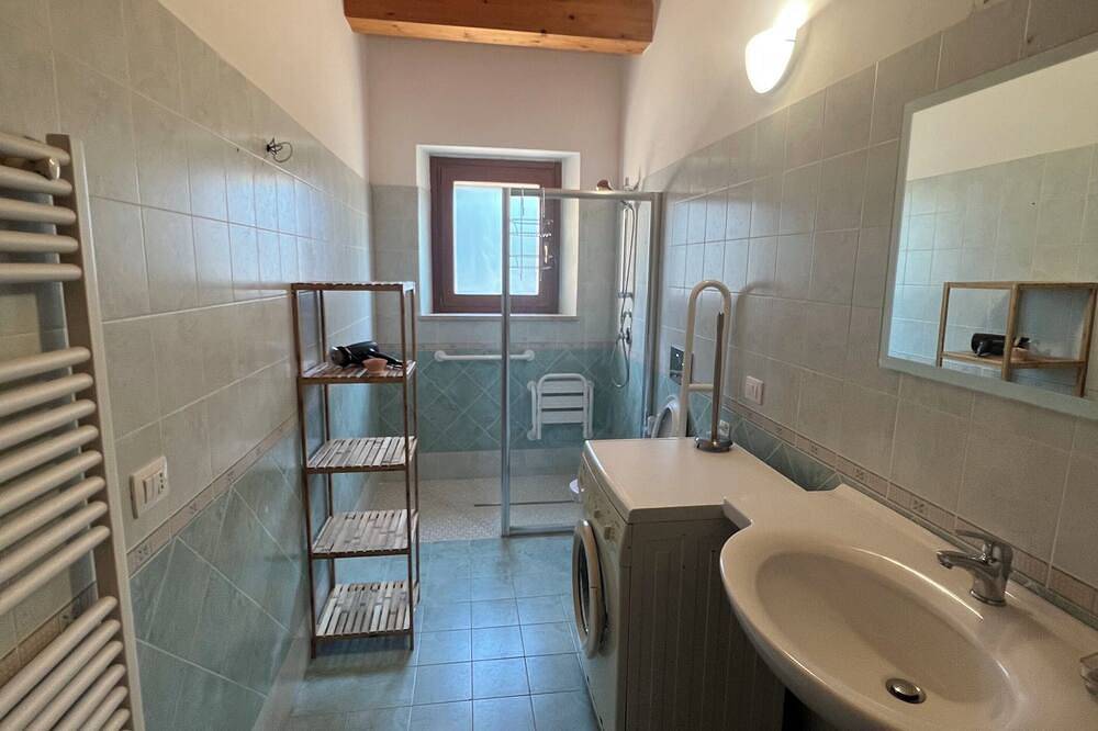 Apartment in farmhouse 5 minutes from Portonovo in Monte Conero, Ancona
