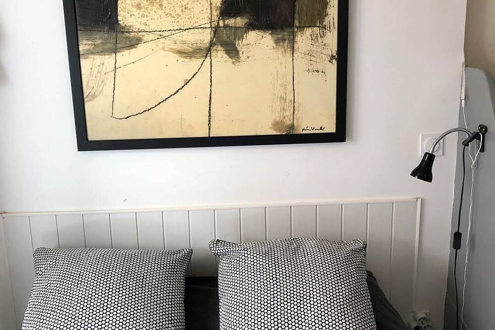 Entire apartment, Duplex rue Donzelle 1st floor in Cahors, Lot