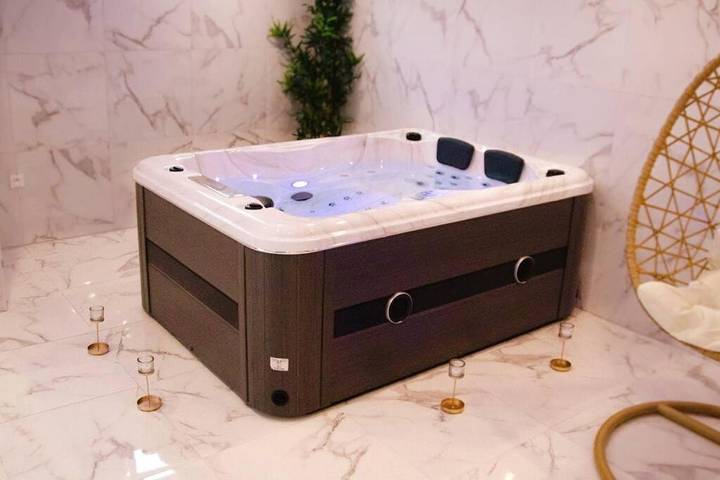 Location de vacances pour 4 personnes, avec jacuzzi ainsi que jardin et sauna à Sotteville-lès-Rouen - 3