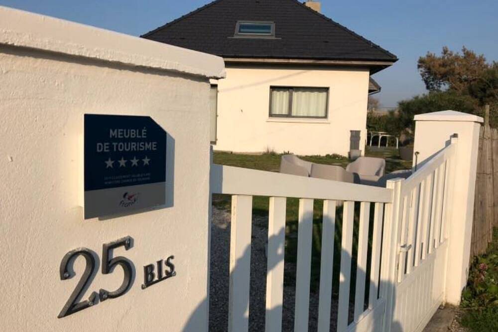 Nieuw huis met tuin op 100 meter van de zee in Wimereux in Wimereux, Boulogne-sur-Mer en omgeving