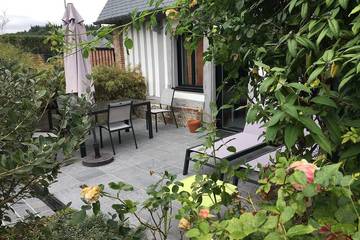 Gîte pour 3 personnes, avec jacuzzi ainsi que jardin et terrasse à Le Hanouard