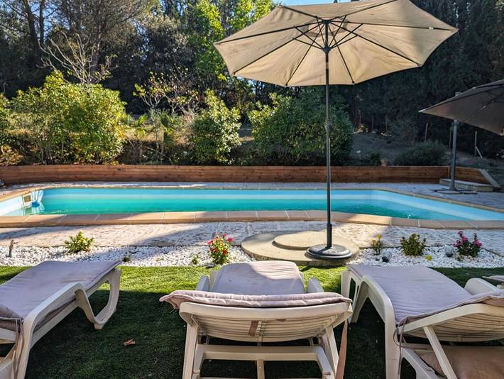 Maison d’hôte pour 5 personnes, avec jardin et piscine à Pezens
