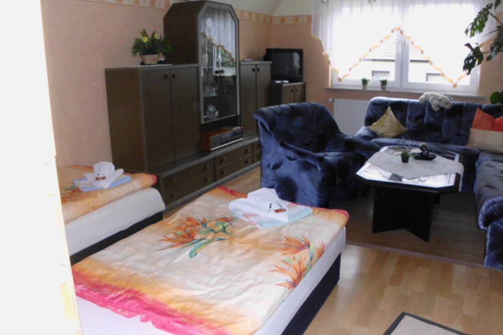 Ganze Wohnung, Privatvermieter Kölzow - Ferienwohnung in Sangerhausen, Harzvorland