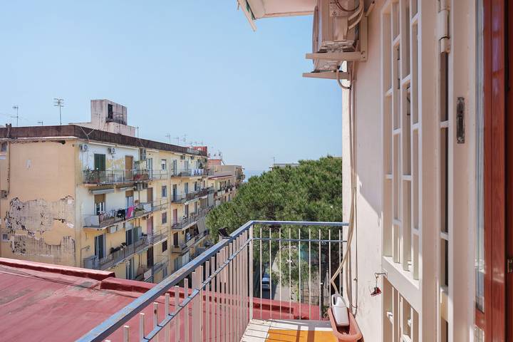 Entire apartment, Apartment 'Le Stelle Di Zia Pina' with Sea View, Wi-Fi and Air Conditioning in Torre del Greco, Vesuvio National Park
