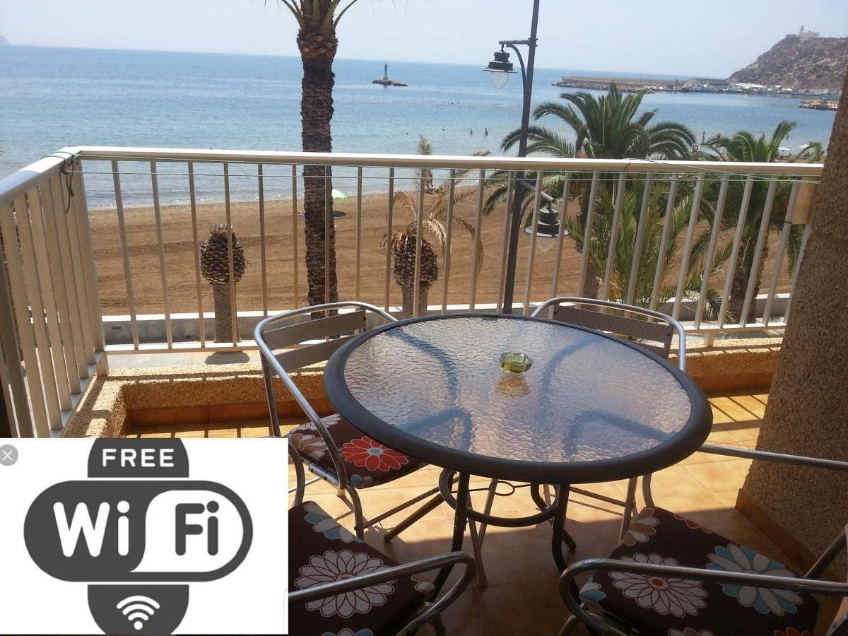 Ganze Wohnung, Bahia Mazarron apartamento en primera linea playa in Puerto de Mazarrón, Mazarrón