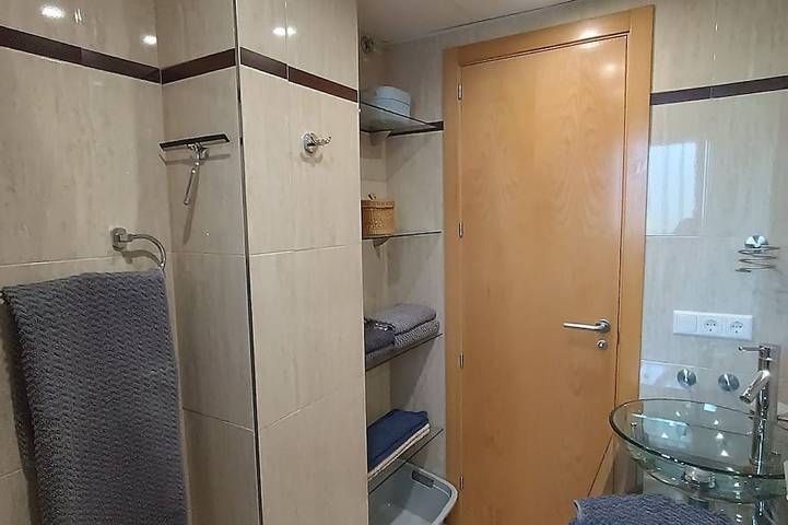 Ganze Wohnung, Penthouse \"Casa Lobo\" Einzigartiger Rundumblick auf das Meer und die Berge. in Oliva, Costa Blanca