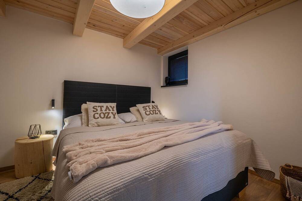 Luxury Chalet with Hot Tube & Sauna in Liptovský Mikuláš, Jasná Nízke Tatry