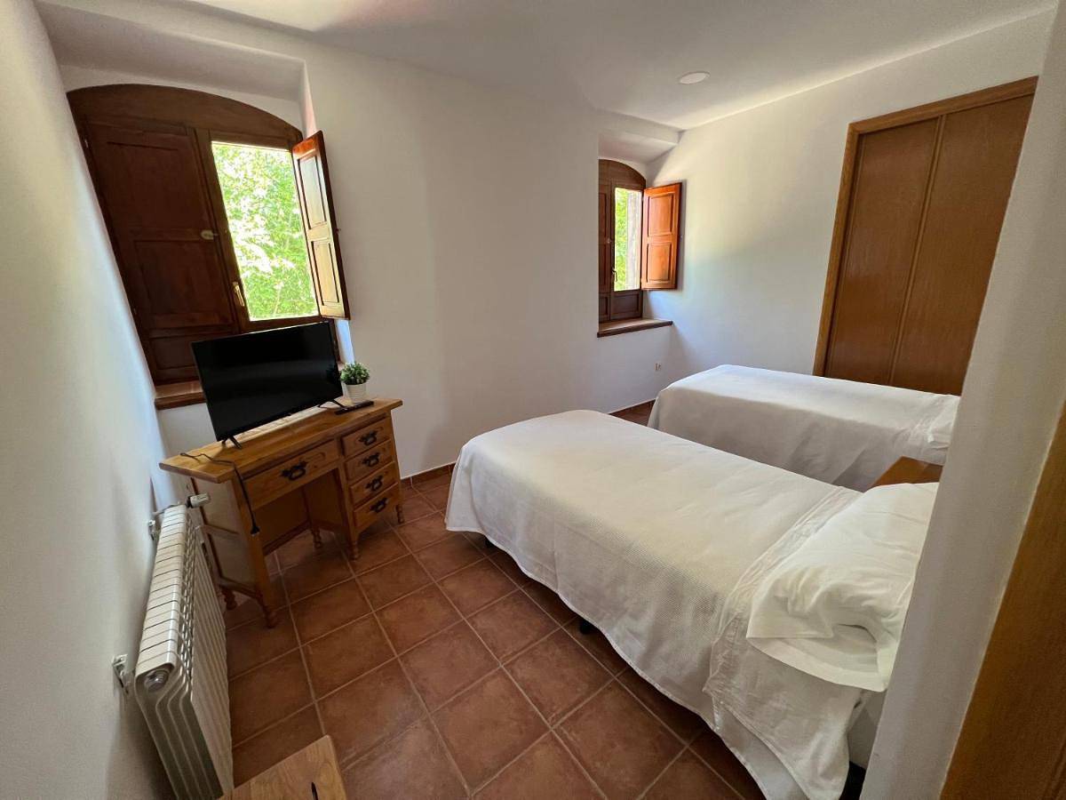 Hostal Villa el Colmenar in Mombeltrán, Valle del Tiétar