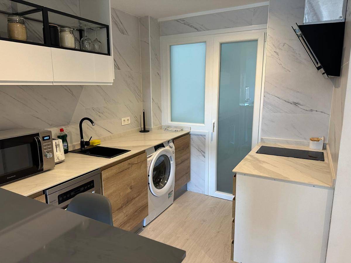 Apartamento entero, One-Bedroom Apartment in Haro, La Rioja