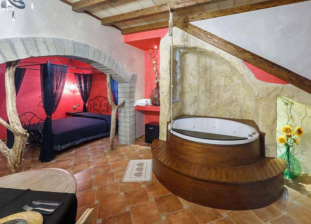 Il Giardino dei Flintstones B&B in Cerveteri, Provincia di Roma