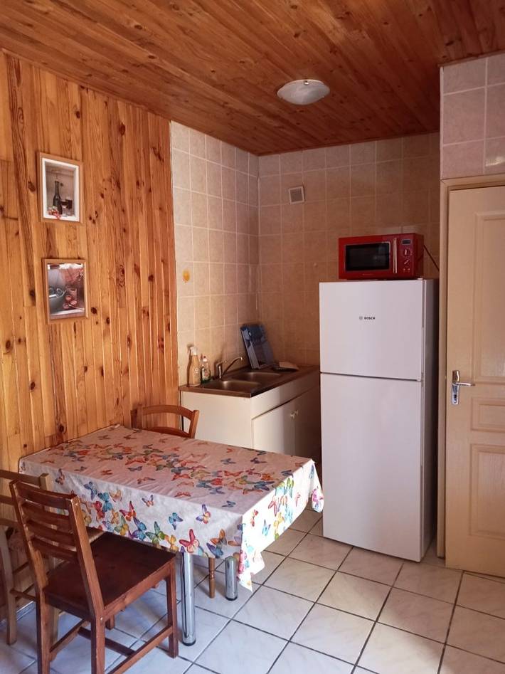 Gîte pour 3 personnes, avec terrasse à Saint-Ours