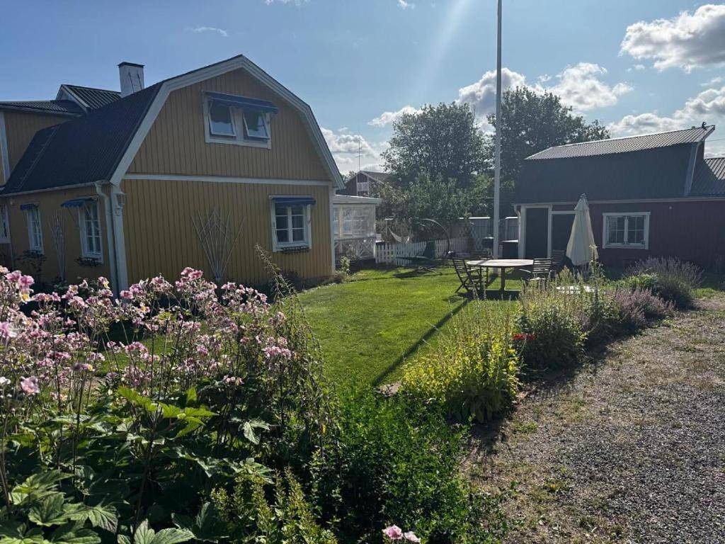 Cozy Spacious House Near Uppsala City Centre in Uppsala