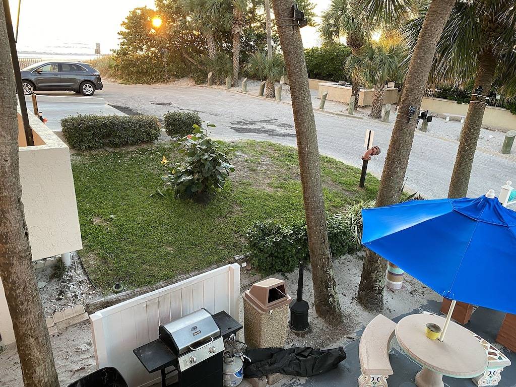 Ganze Wohnung, Strand Getaway Jetzt!Cosy Studio, Sun, Sand, Surf & Save $ 's. Walk 2 Town Pubs Eats. W-Lan in Madeira Beach, Pinellas County