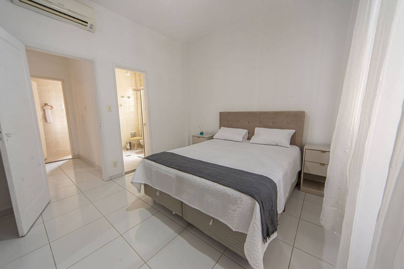 Apartamento entero, Apartamento com Ar Condicionado a 100 m da Praia in Santos, Baixada Santista