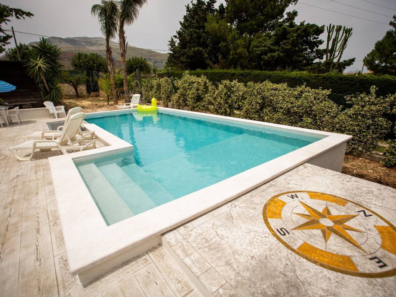 "Guidaloca" mit Infinity-Pool in Castellammare del Golfo, Provincia di Trapani