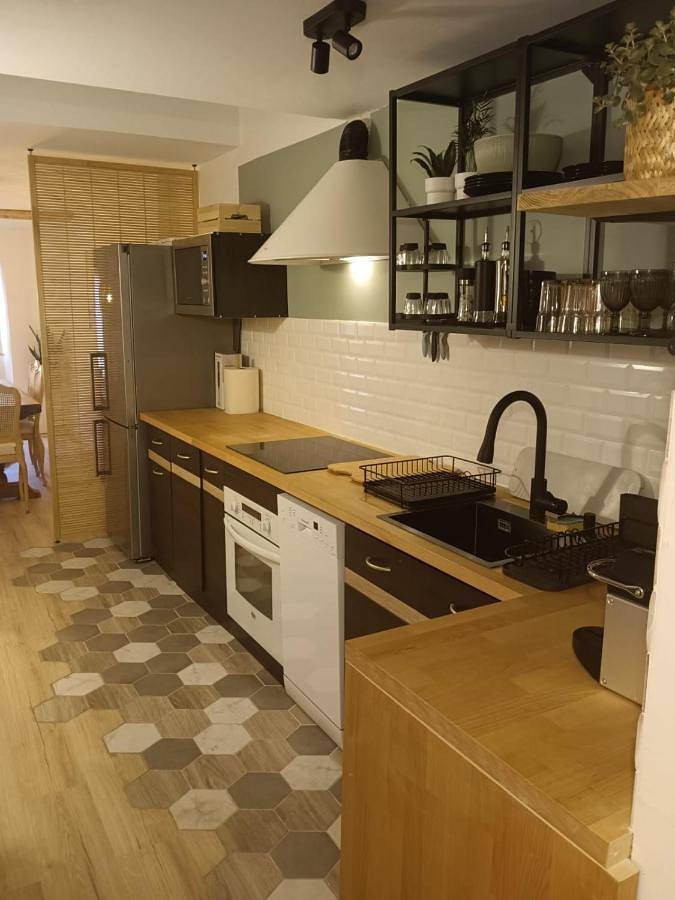 Appartement entier, Mas de Brun Confort in Puget-Ville, Côte méditerranéenne (France)