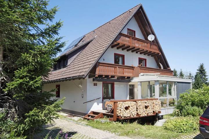 Apartamento entero, Apartamento 'Spatzennest' con jardín compartido, balcón y Wi-Fi in Altglashütten (Feldberg), Feldberg