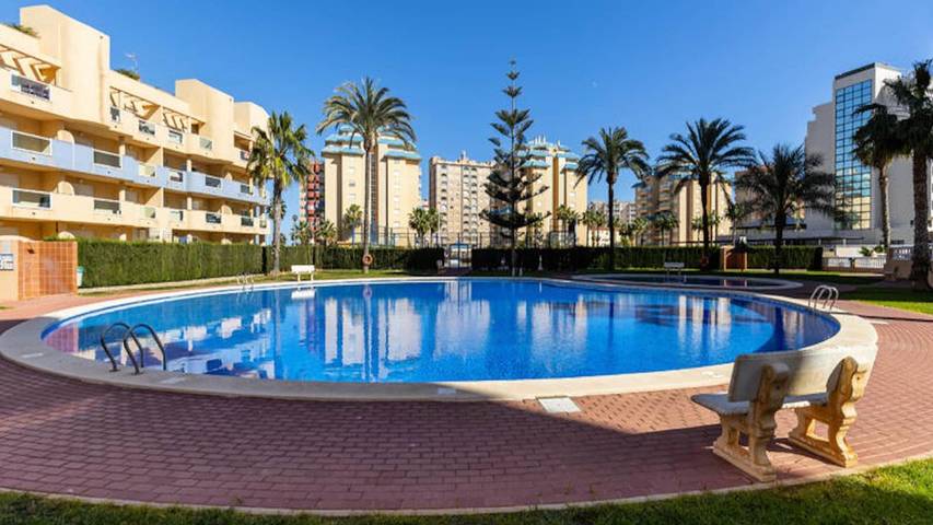 Casa de férias para 11 pessoas, com piscina e jardim em La Manga