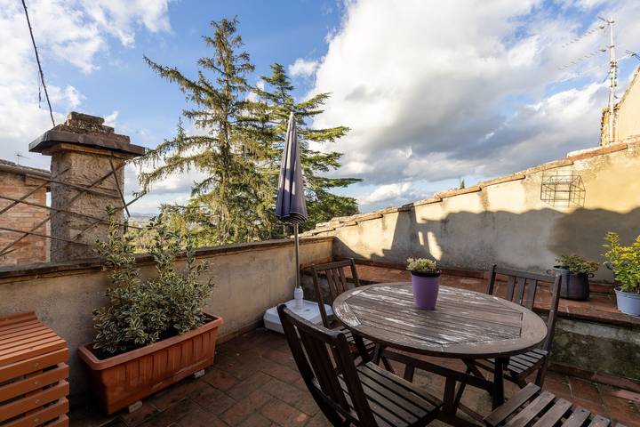 Casa vacanze "Casa Al Cantone" con terrazza privata e Wi-Fi in Certaldo, Chianti
