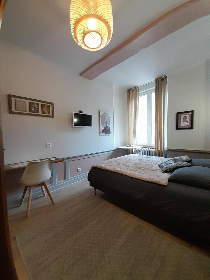 Double Room with Private Bathroom in Fougères, Fougères-Vitré