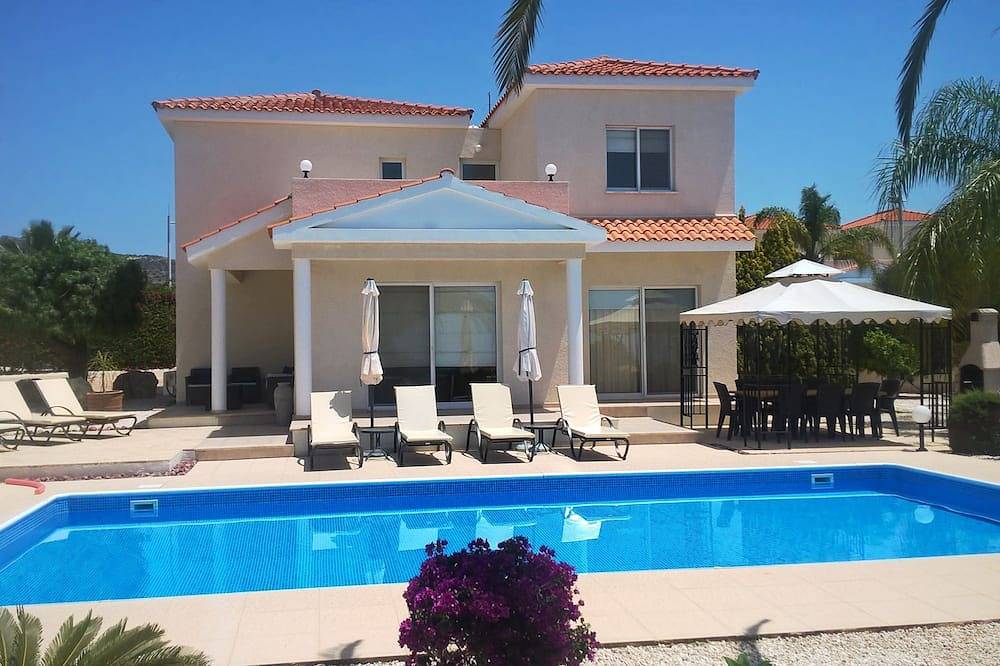 Casa vacanza a Peyia a partire da 249€ a notte