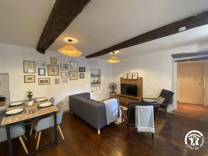 Gîte pour 4 personnes, avec piscine ainsi que terrasse et jardin à Maureillas-las-Illas - 3