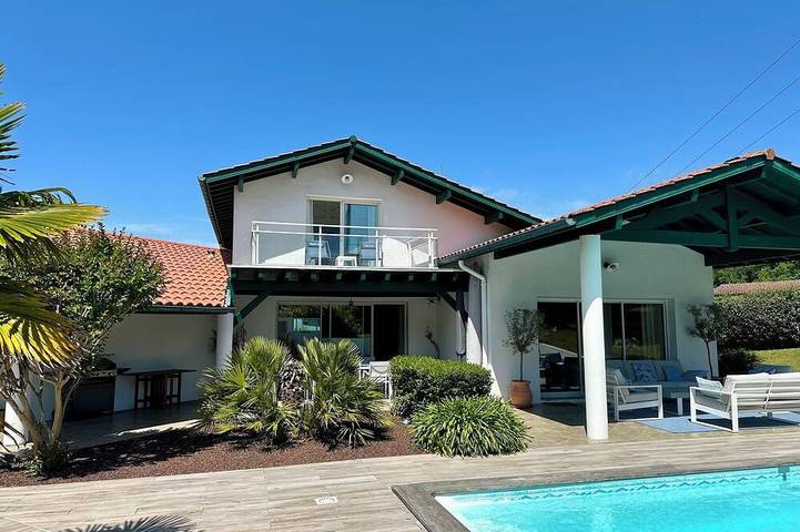 Location de vacances pour 14 personnes, avec balcon et jardin à Saint-Pierre-d'Irube - 4
